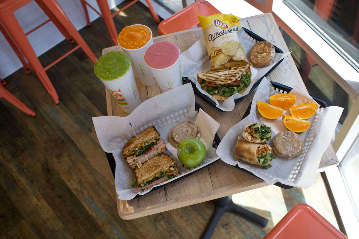 Tropical Smoothie Cafe'